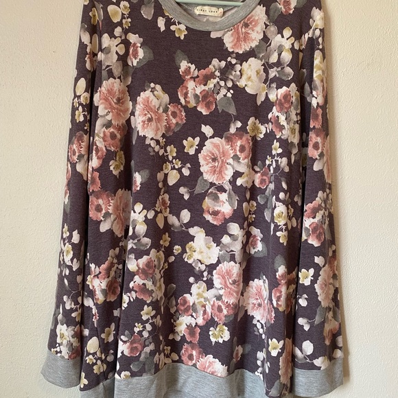 Tunic - Picture 3 of 4